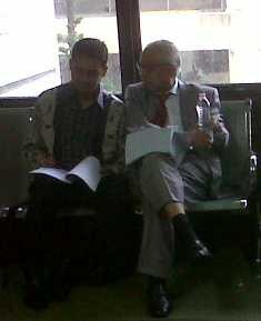 Nazaruddin Tunggu Sidang Ditemani OC Kaligis