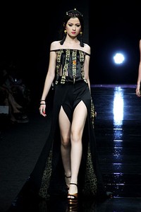 Inka Fesca. Jakarta Fashion Week 2012 at Pacific Place Ground Floor. Jakarta. [Foto: Mohammad Abduh/Wolipop]