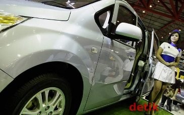 Penjualan Mobil Turun 21 Persen, Toyota Anjlok