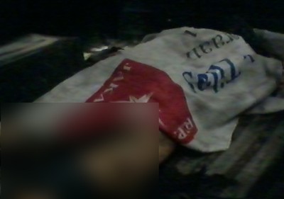 Pria Tanpa Identitas Bakar Diri di Depan Istana