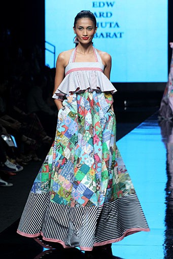 Edward Hutabarat Reflection. BRI Present LPM Graduates by Fashion Council. Jakarta Fashion Week 2012 at Pacific Place Ground Floor. Jakarta. [Foto: Mohammad Abduh/Wolipop]