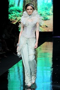 Ferry Sunarto Precious Grace. BRI Present LPM Graduates by Fashion Council. Jakarta Fashion Week 2012 at Pacific Place Ground Floor. [Foto: Mohammad Abduh/Wolipop]