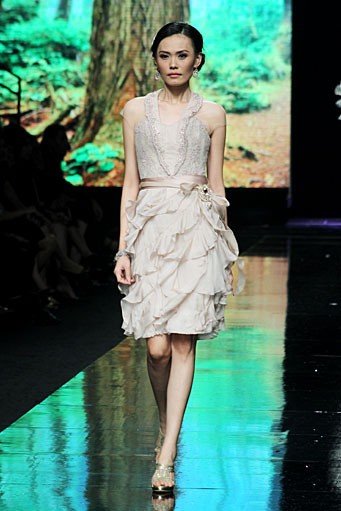 Ferry Sunarto Precious Grace. BRI Present LPM Graduates by Fashion Council. Jakarta Fashion Week 2012 at Pacific Place Ground Floor. [Foto: Mohammad Abduh/Wolipop]