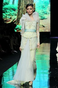 Ferry Sunarto Precious Grace. BRI Present LPM Graduates by Fashion Council. Jakarta Fashion Week 2012 at Pacific Place Ground Floor. [Foto: Mohammad Abduh/Wolipop]