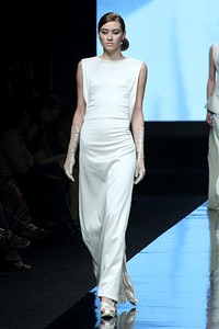 Jeffry Tan Fleur Blanche BRI Present LPM Graduates by Fashion Council. Jakarta Fashion Week 2012 at Pacific Place Ground Floor. Jakarta. [Foto: Mohammad Abduh/Wolipop]