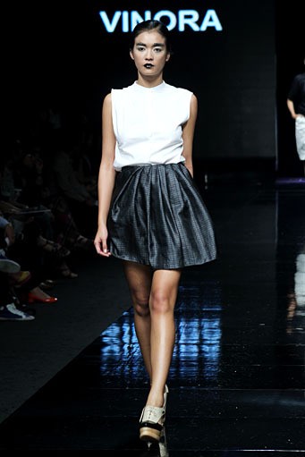 Vinora Dont Ask Me About The Theme, Ask me About The Inspiration. BRI Present LPM Graduates by Fashion Council. Jakarta Fashion Week 2012 at Pacific Place Ground Floor. Jakarta. [Foto: Mohammad Abduh/Wolipop]