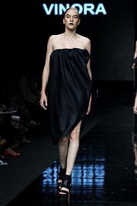 Vinora Dont Ask Me About The Theme, Ask me About The Inspiration. BRI Present LPM Graduates by Fashion Council. Jakarta Fashion Week 2012 at Pacific Place Ground Floor. Jakarta. [Foto: Mohammad Abduh/Wolipop]