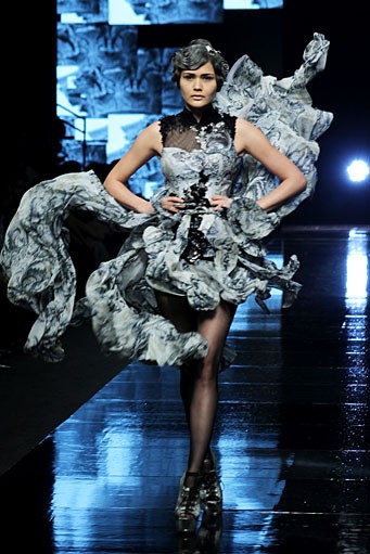 Imelda Kartini Baroque for Mazda8. Jakarta Fashion Week 2012 at Pacific Place Ground Floor. Jakarta. [Foto: Mohammad Abduh/Wolipop]