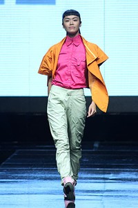 Kleting Titis Wigati for mazda2 Stylish. Jakarta Fashion Week 2012 at Pacific Place Ground Floor. Jakarta. [Foto: Mohammad Abduh/Wolipop]