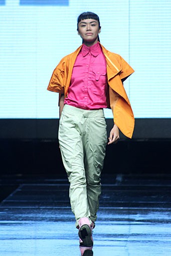 Kleting Titis Wigati for mazda2 Stylish. Jakarta Fashion Week 2012 at Pacific Place Ground Floor. Jakarta. [Foto: Mohammad Abduh/Wolipop]