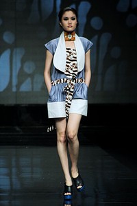 Albert Ferdy Sibarani Office Goddess. Lomba Perancang Mode 2011. Jakarta Fashion Week 2012 at Pacific Place Ground Floor. Jakarta. [Foto: Mohammad Abduh/Wolipop]