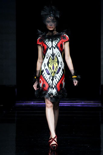 Sebastian Gunawan Dewi Fashion Knight. Jakarta Fashion Week 2012 at Pacific Place Ground Floor. Jakarta. [Foto: Mohammad Abduh/Wolipop]