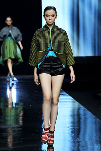 Kursien Karzai LPM Lomba Perancang Mode 2011. Jakarta Fashion Week 2012 at Pacific Place Ground Floor. Jakarta. [Foto: Mohammad Abduh/Wolipop]