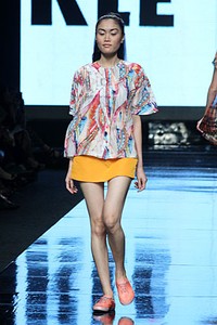 Kleting Titis Wigati for mazda2 Stylish. Jakarta Fashion Week 2012 at Pacific Place Ground Floor. Jakarta. [Foto: Mohammad Abduh/Wolipop]