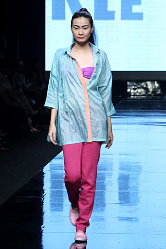 Kleting Titis Wigati for mazda2 Stylish. Jakarta Fashion Week 2012 at Pacific Place Ground Floor. Jakarta. [Foto: Mohammad Abduh/Wolipop]