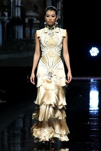 Danny Satriadi for Mazda MX-5 Magnificent. Jakarta Fashion Week 2012 at Pacific Place Ground Floor. Jakarta. [Foto: Mohammad Abduh/Wolipop]