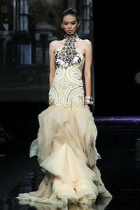 Danny Satriadi for Mazda MX-5 Magnificent. Jakarta Fashion Week 2012 at Pacific Place Ground Floor. Jakarta. [Foto: Mohammad Abduh/Wolipop]