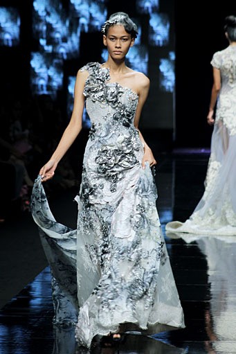 Imelda Kartini Baroque for Mazda8. Jakarta Fashion Week 2012 at Pacific Place Ground Floor. Jakarta. [Foto: Mohammad Abduh/Wolipop]