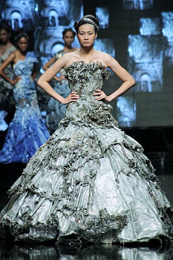 Imelda Kartini Baroque for Mazda8. Jakarta Fashion Week 2012 at Pacific Place Ground Floor. Jakarta. [Foto: Mohammad Abduh/Wolipop]