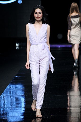 Barli Asmara The Body Shop in Collaboration. Jakarta Fashion Week 2012. Pacific Place. Ground Floor. Jakarta. [Foto: Mohammad Abduh/Wolipop]