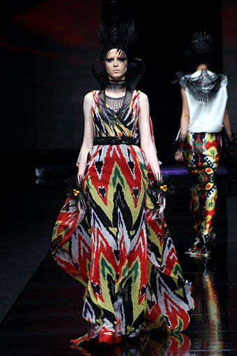 Sebastian Gunawan Dewi Fashion Knight. Jakarta Fashion Week 2012 at Pacific Place Ground Floor. Jakarta. [Foto: Mohammad Abduh/Wolipop]