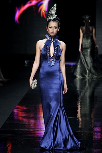 Sally Koeswanto Love, Passion & Lust. Dewi Fashion Knight. Jakarta Fashion Week 2012 at Pacific Place Ground Floor. Jakarta. [Foto: Mohammad Abduh/Wolipop]