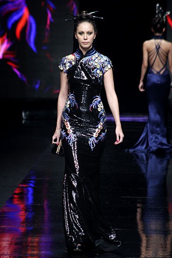 Sally Koeswanto Love, Passion & Lust. Dewi Fashion Knight. Jakarta Fashion Week 2012 at Pacific Place Ground Floor. Jakarta. [Foto: Mohammad Abduh/Wolipop]