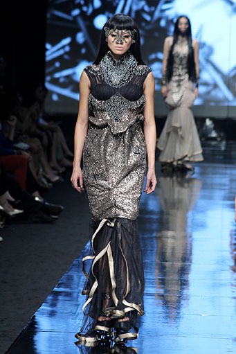 Sapto Djojokartiko Sang Radeng Girah Dewi Fashion Knight. Jakarta Fashion Week 2012 at Pacific Place Ground Floor. Jakarta. [Foto: Mohammad Abduh/Wolipop]