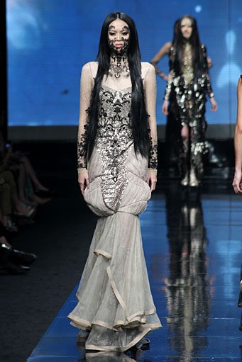 Sapto Djojokartiko Sang Radeng Girah Dewi Fashion Knight. Jakarta Fashion Week 2012 at Pacific Place Ground Floor. Jakarta. [Foto: Mohammad Abduh/Wolipop]