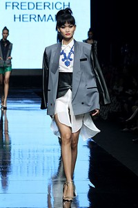 Friederich Herman Perspective Lomba Perancang Mode 2011. Jakarta Fashion Week 2012 at Pacific Place Ground Floor. Jakarta. [Foto: Mohammad Abduh/Wolipop]