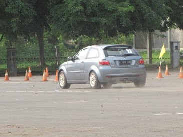 Trik Mengerem dengan Benar