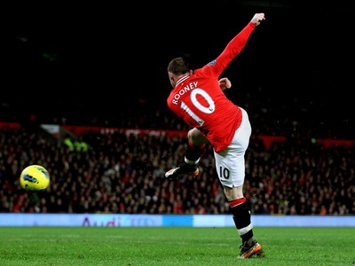 Rooney dan Nani Menangkan MU
