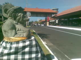 Macet Kuta Kian Parah, Warga dan Wisatawan Berkeluh Kesah