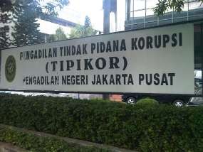 Saksi: Lelang Pengadaan Mesin Jahit & Sapi 2006 Depsos Cuma Formalitas