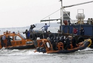 Petugas Patroli Pantai Korsel Tewas Ditikam Nelayan China