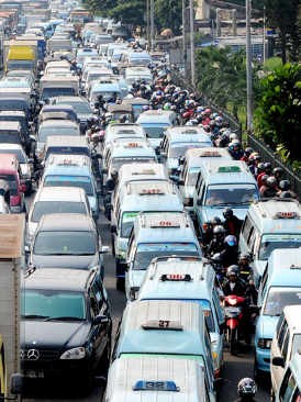 Pemotor dan Sopir Mikrolet Pelanggar Lalu Lintas Terbanyak