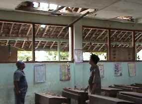 Atap Dua SDN di Malang Ambruk 