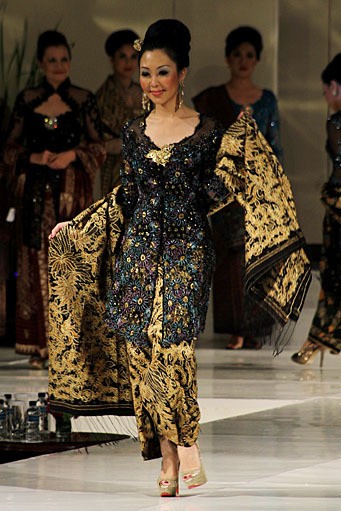 Jakarta, Indonesia - 23 November. Ramli 36 Tahun Berkarya at Ballroom Hotel Shangri-La. 23 November 2011. Jakarta. [Foto: Mohammad Abduh/Wolipop]