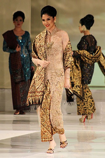 Jakarta, Indonesia - 23 November. Ramli 36 Tahun Berkarya at Ballroom Hotel Shangri-La. 23 November 2011. Jakarta. [Foto: Mohammad Abduh/Wolipop]