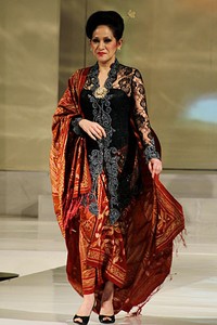 Jakarta, Indonesia - 23 November. Ramli 36 Tahun Berkarya at Ballroom Hotel Shangri-La. 23 November 2011. Jakarta. [Foto: Mohammad Abduh/Wolipop]