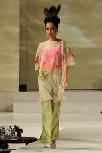 Jakarta, Indonesia - 23 November. Ramli 36 Tahun Berkarya at Ballroom Hotel Shangri-La. 23 November 2011. Jakarta. [Foto: Mohammad Abduh/Wolipop]