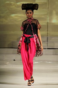 Jakarta, Indonesia - 23 November. Ramli 36 Tahun Berkarya at Ballroom Hotel Shangri-La. 23 November 2011. Jakarta. [Foto: Mohammad Abduh/Wolipop]