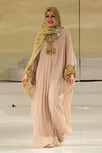 Jakarta, Indonesia - 23 November. Ramli 36 Tahun Berkarya at Ballroom Hotel Shangri-La. 23 November 2011. Jakarta. [Foto: Mohammad Abduh/Wolipop]