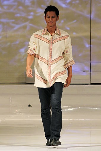 Jakarta, Indonesia - 23 November. Ramli 36 Tahun Berkarya at Ballroom Hotel Shangri-La. 23 November 2011. Jakarta. [Foto: Mohammad Abduh/Wolipop]