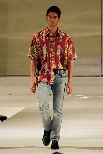 Jakarta, Indonesia - 23 November. Ramli 36 Tahun Berkarya at Ballroom Hotel Shangri-La. 23 November 2011. Jakarta. [Foto: Mohammad Abduh/Wolipop]