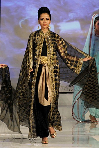 Jakarta, Indonesia - 23 November. Ramli 36 Tahun Berkarya at Ballroom Hotel Shangri-La. 23 November 2011. Jakarta. [Foto: Mohammad Abduh/Wolipop]