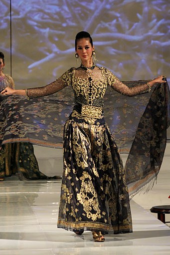 Jakarta, Indonesia - 23 November. Ramli 36 Tahun Berkarya at Ballroom Hotel Shangri-La. 23 November 2011. Jakarta. [Foto: Mohammad Abduh/Wolipop]