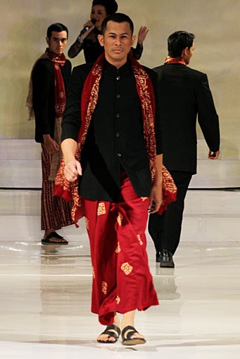 Jakarta, Indonesia - 23 November. Ramli 36 Tahun Berkarya at Ballroom Hotel Shangri-La. 23 November 2011. Jakarta. [Foto: Mohammad Abduh/Wolipop]