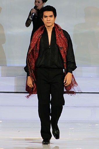 Jakarta, Indonesia - 23 November. Ramli 36 Tahun Berkarya at Ballroom Hotel Shangri-La. 23 November 2011. Jakarta. [Foto: Mohammad Abduh/Wolipop]