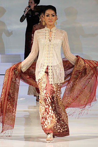 Jakarta, Indonesia - 23 November. Ramli 36 Tahun Berkarya at Ballroom Hotel Shangri-La. 23 November 2011. Jakarta. [Foto: Mohammad Abduh/Wolipop]